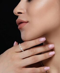 model wearing- SIVYAA Dainty Bar n Arrow White CZ Diamond pure silver finger Ring